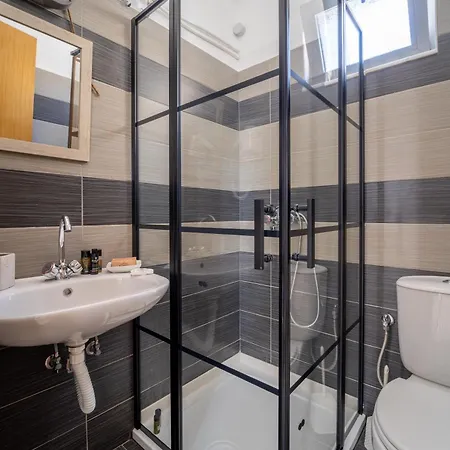 Alpha Urban Apartman Rhodes City