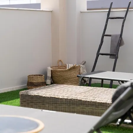 Alpha Urban Apartment *